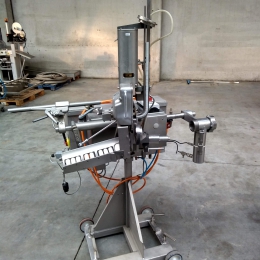 Poly-Clip System GmbH & Co
